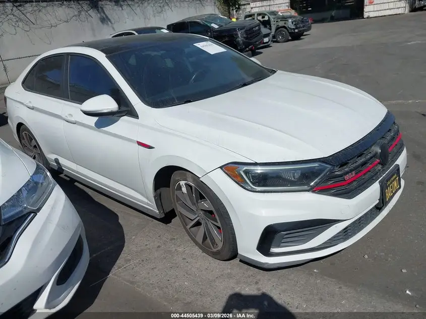 VOLKSWAGEN JETTA GLI 2019. Lot# 44505439. VIN 3VW6T7BU6KM222422. Photo 1