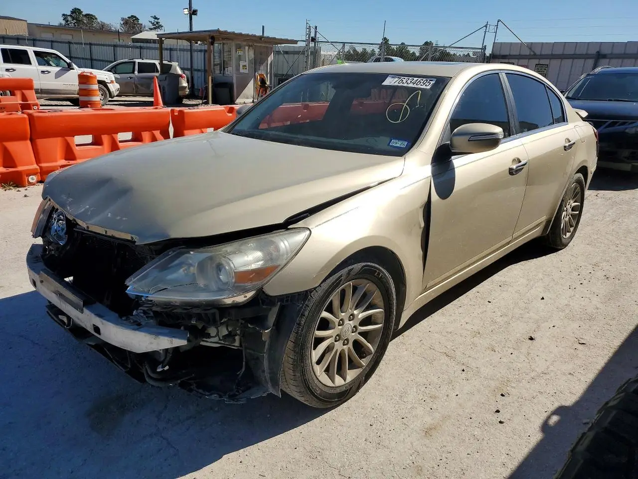 HYUNDAI GENESIS 2011. Lot# 76334695. VIN KMHGC4DE7BU114846. Photo 1