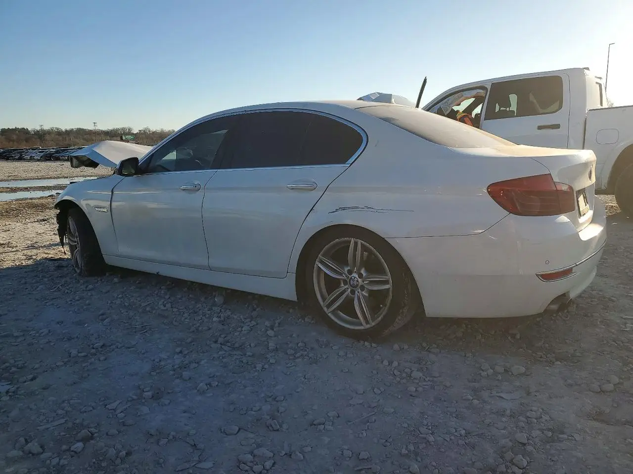 WBA5A5C52FD513174 BMW 5 SERIES 2015 WHITE Photo 2