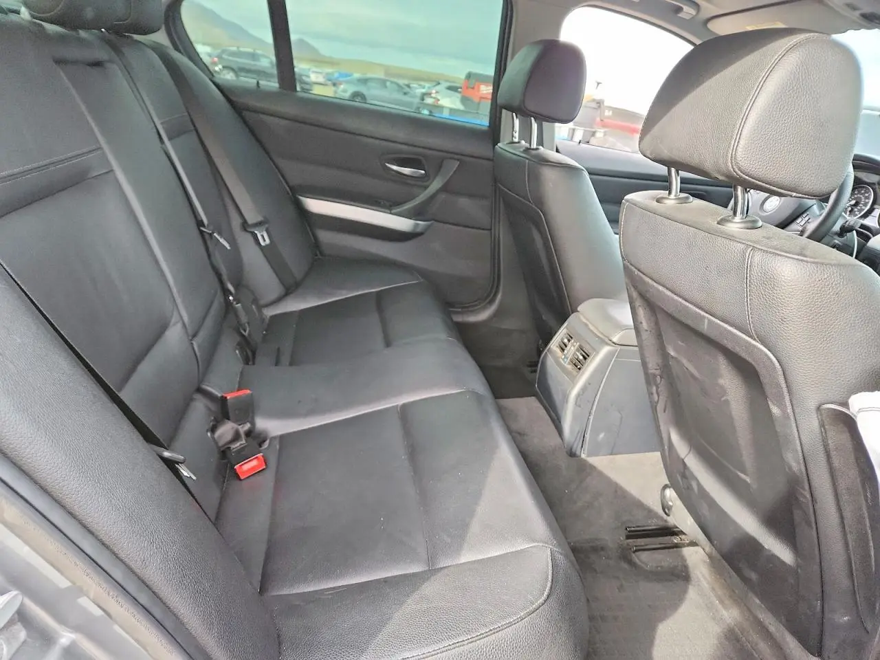 WBAPH5C54AA448973 BMW 3 SERIES 2010 GRAY Photo 10