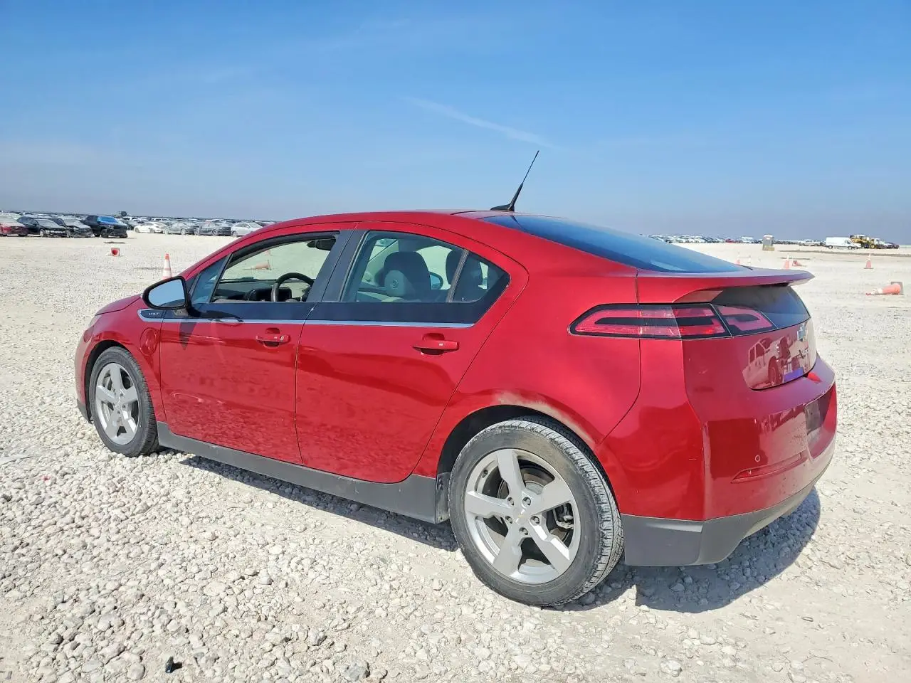 1G1RB6E42DU103136 CHEVROLET VOLT 2013 RED Photo 2