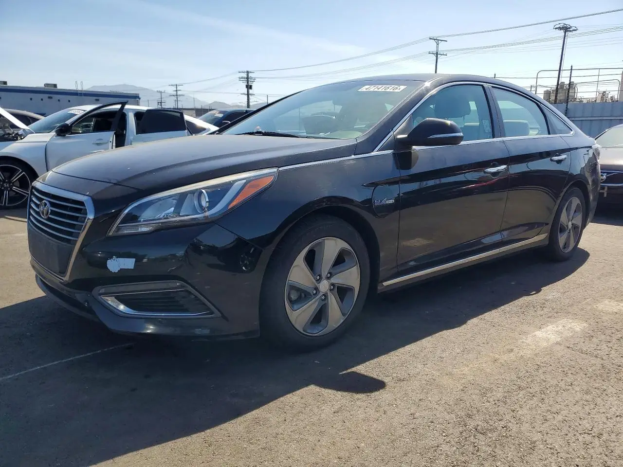 HYUNDAI SONATA 2017. Lot# 47141616. VIN KMHE14L29HA066135. Photo 1