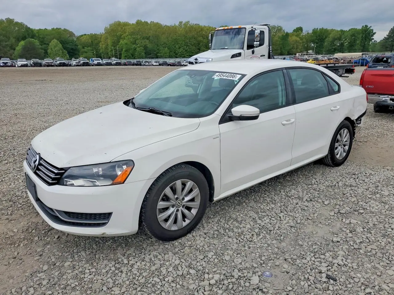 VOLKSWAGEN PASSAT 2015. Lot# 49544086. VIN 1VWAT7A30FC075587. Photo 1