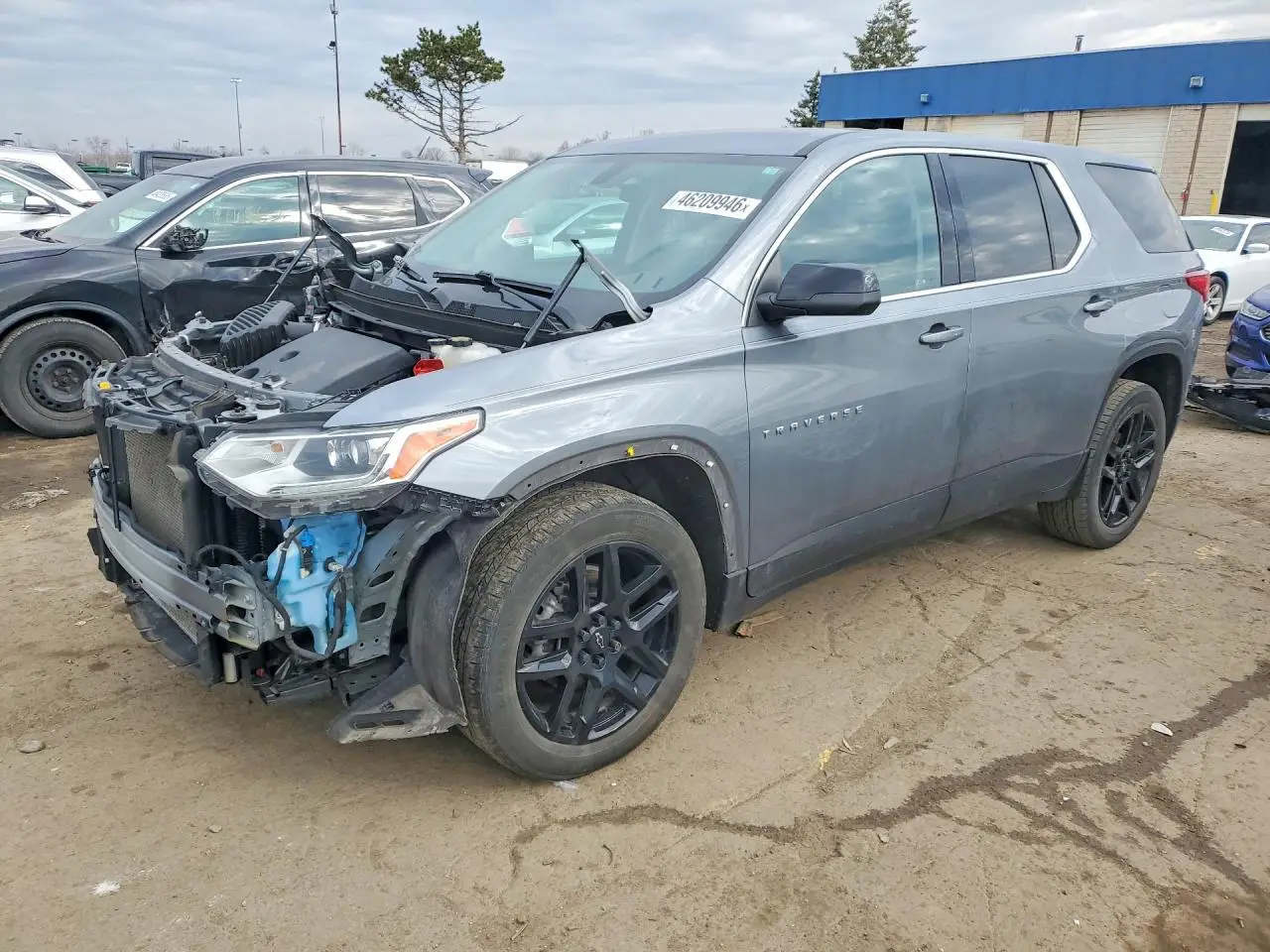 CHEVROLET TRAVERSE 2021. Lot# 46209946. VIN 1GNEVFKW0MJ138690. Photo 1